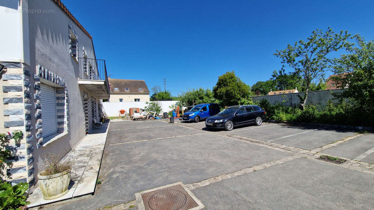 Appartement à VAUGRIGNEUSE