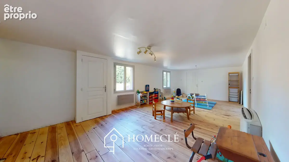 Superbe maison familiale avec terrain en plein coeur de saint georges de reneins - photo 14