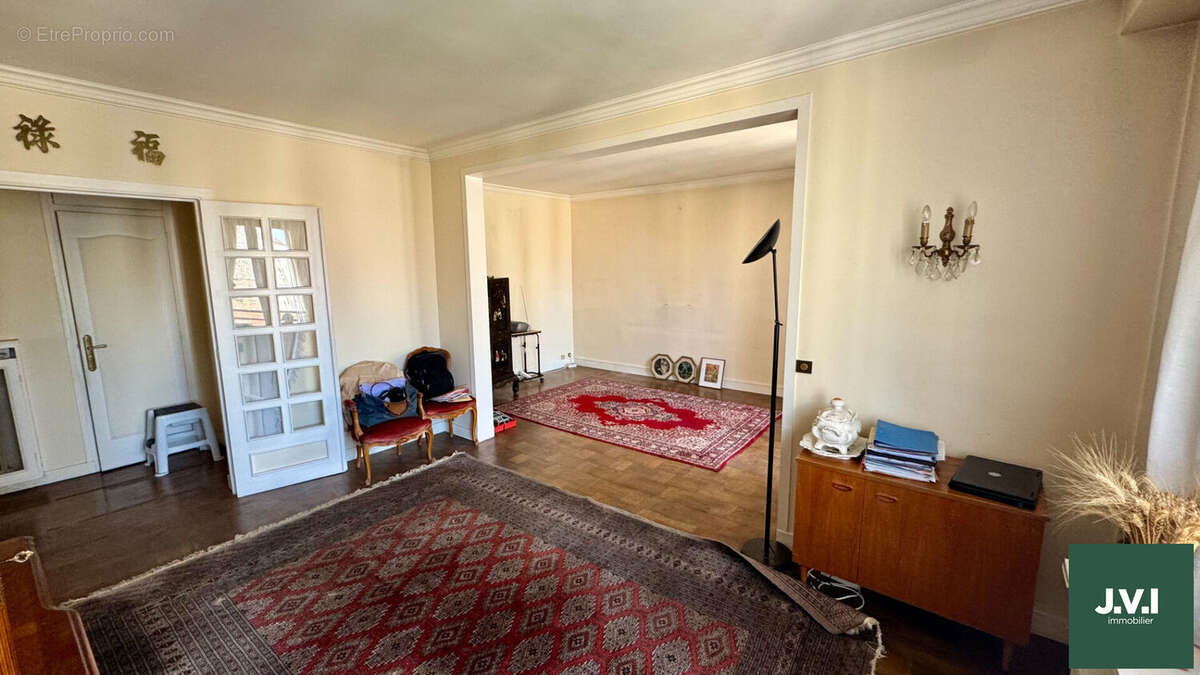 Appartement à ENGHIEN-LES-BAINS