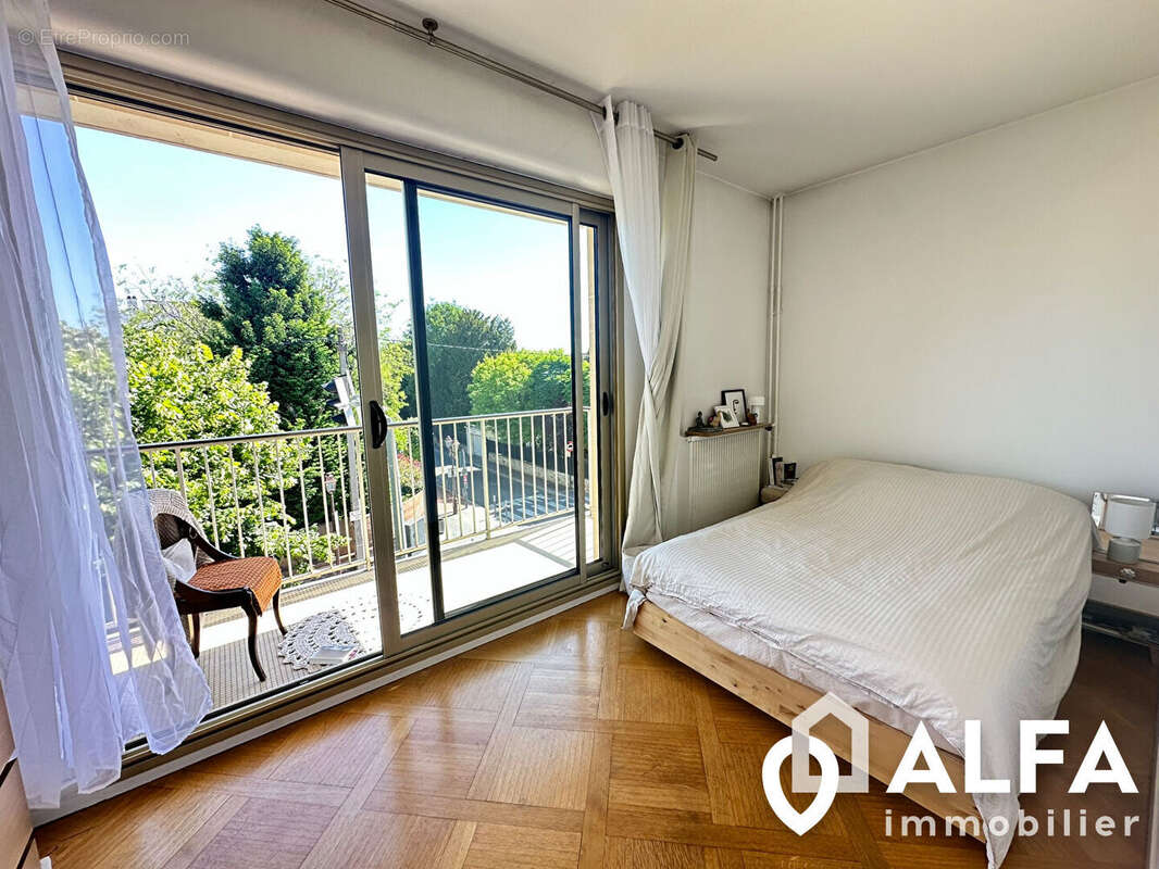 Appartement à ENGHIEN-LES-BAINS