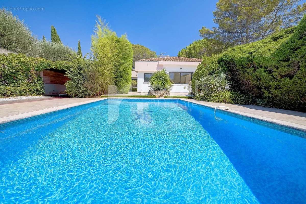 Maison à MOUGINS