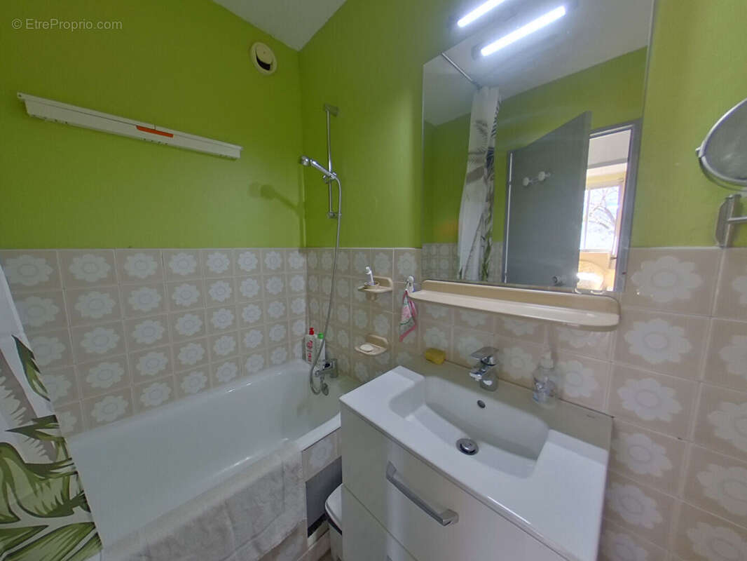 Appartement à LES THUILES
