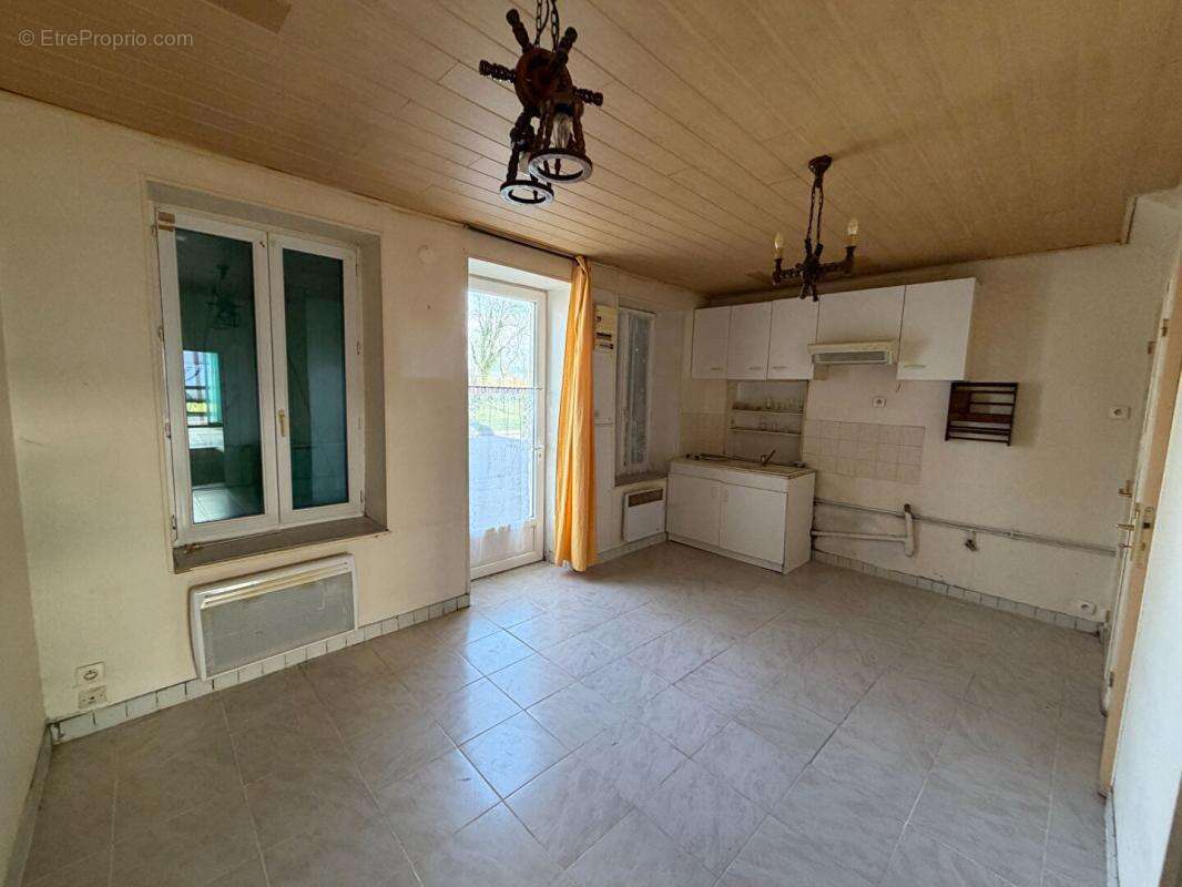 Maison à SERMOISE-SUR-LOIRE