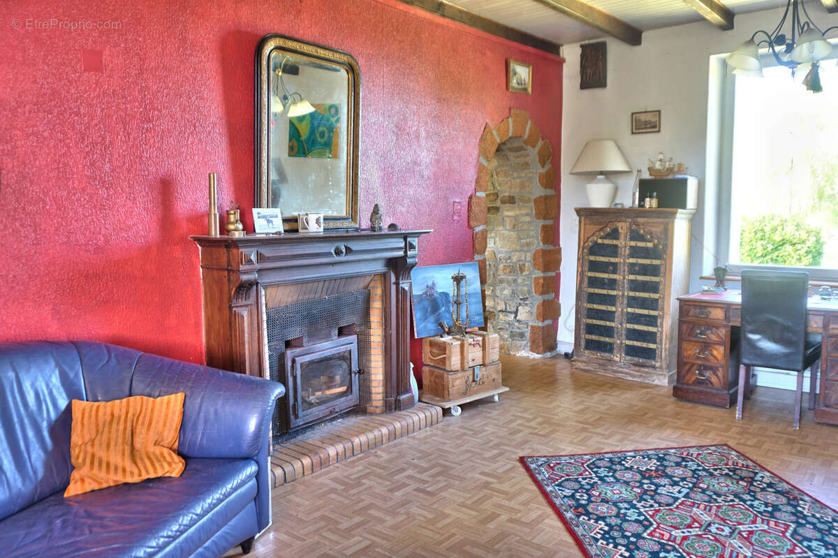 Maison à PLOURIVO