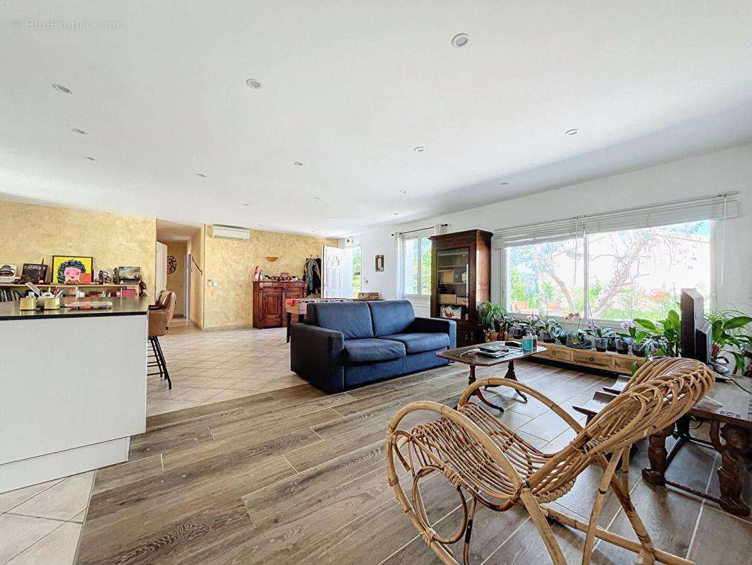 Maison à SAINT-SULPICE