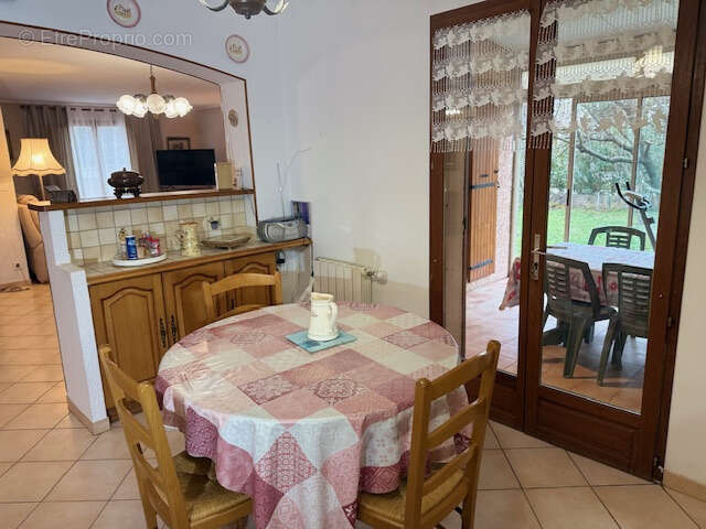 Maison à PERNES-LES-FONTAINES