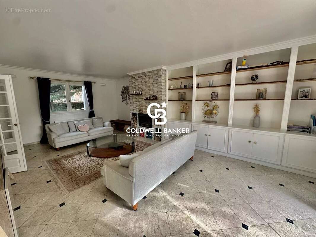 Maison à LE VESINET