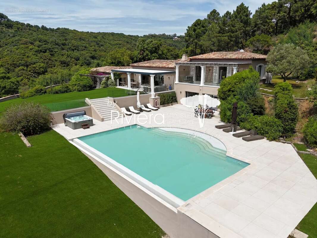 Maison à LA CROIX-VALMER