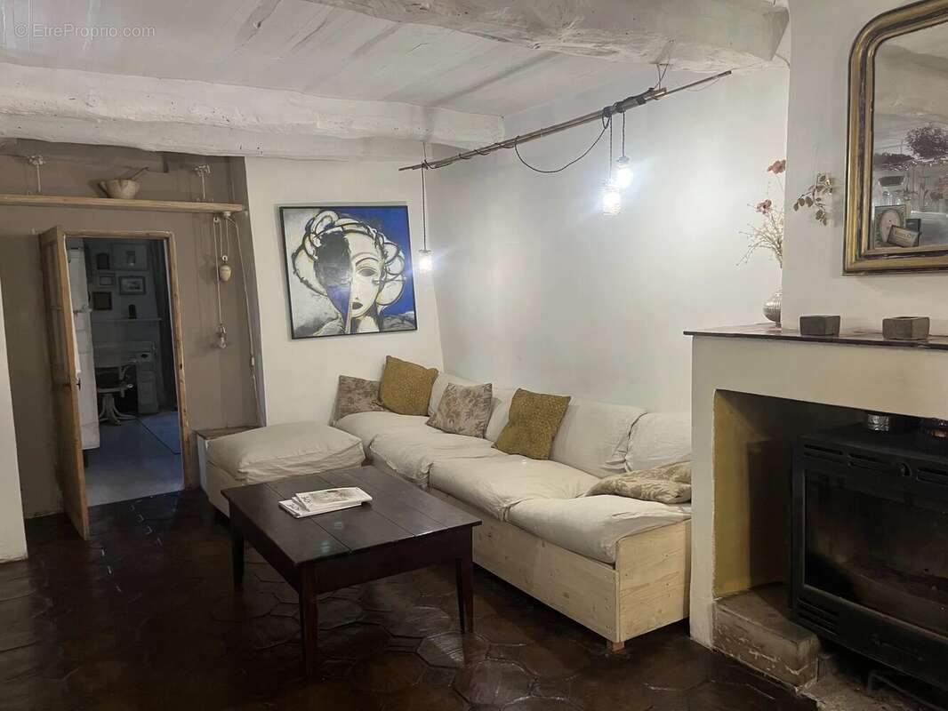 Appartement à TOURTOUR