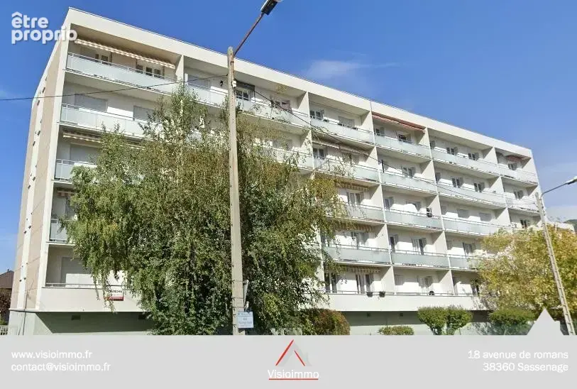 Photo Appartement à Fontaine au prix de 145 000€