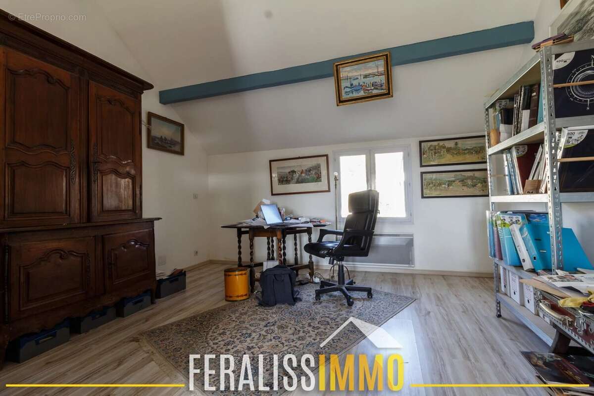 Maison à VAUX-SUR-SEINE