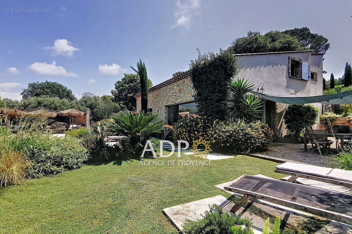 Maison à GRASSE