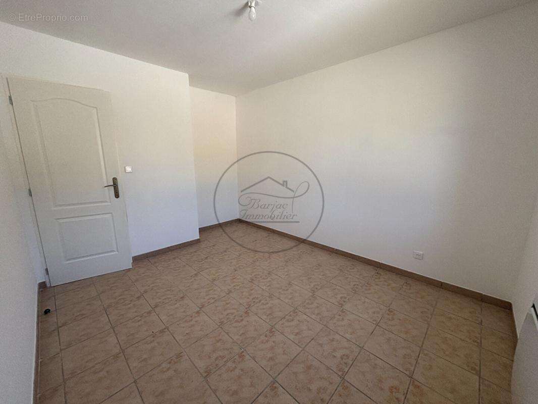 Maison à SAINT-BRES