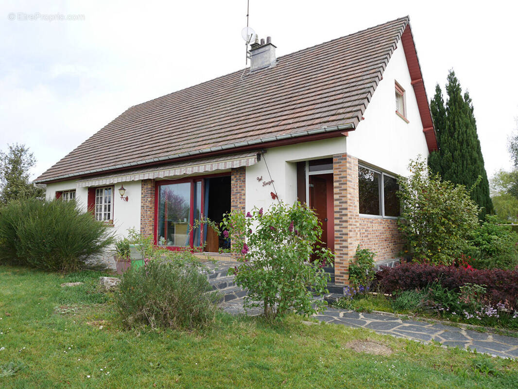 Maison à VILLERS-ECALLES