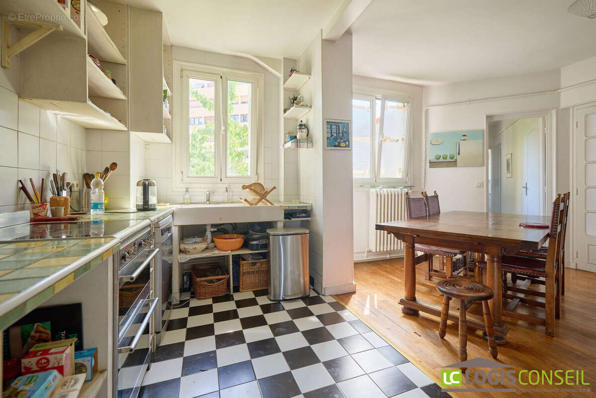 Appartement à BOURG-LA-REINE
