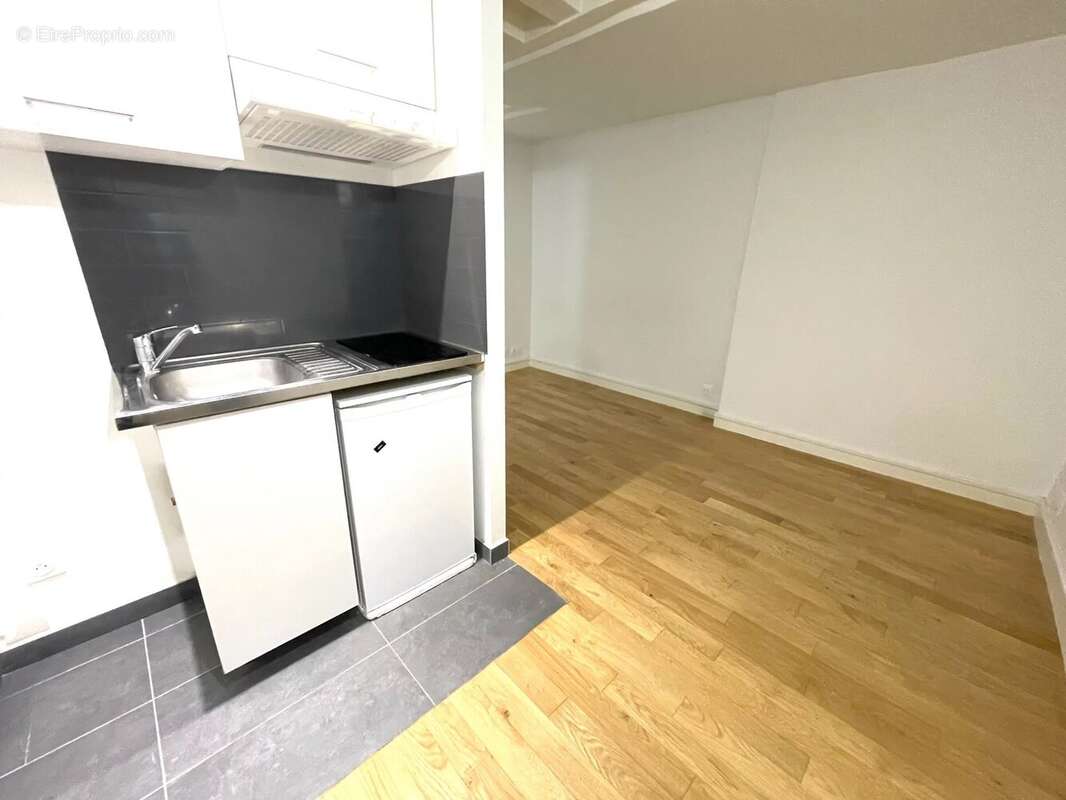 Appartement à PARIS-3E