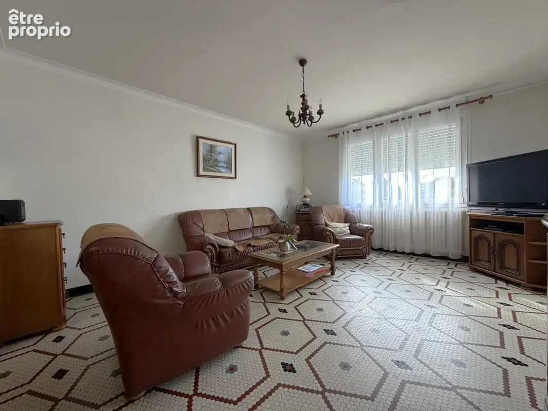 Entre AIZENAY et CHALLANS, maison 4 chambres sur 1432 m2 de terrain - photo 3