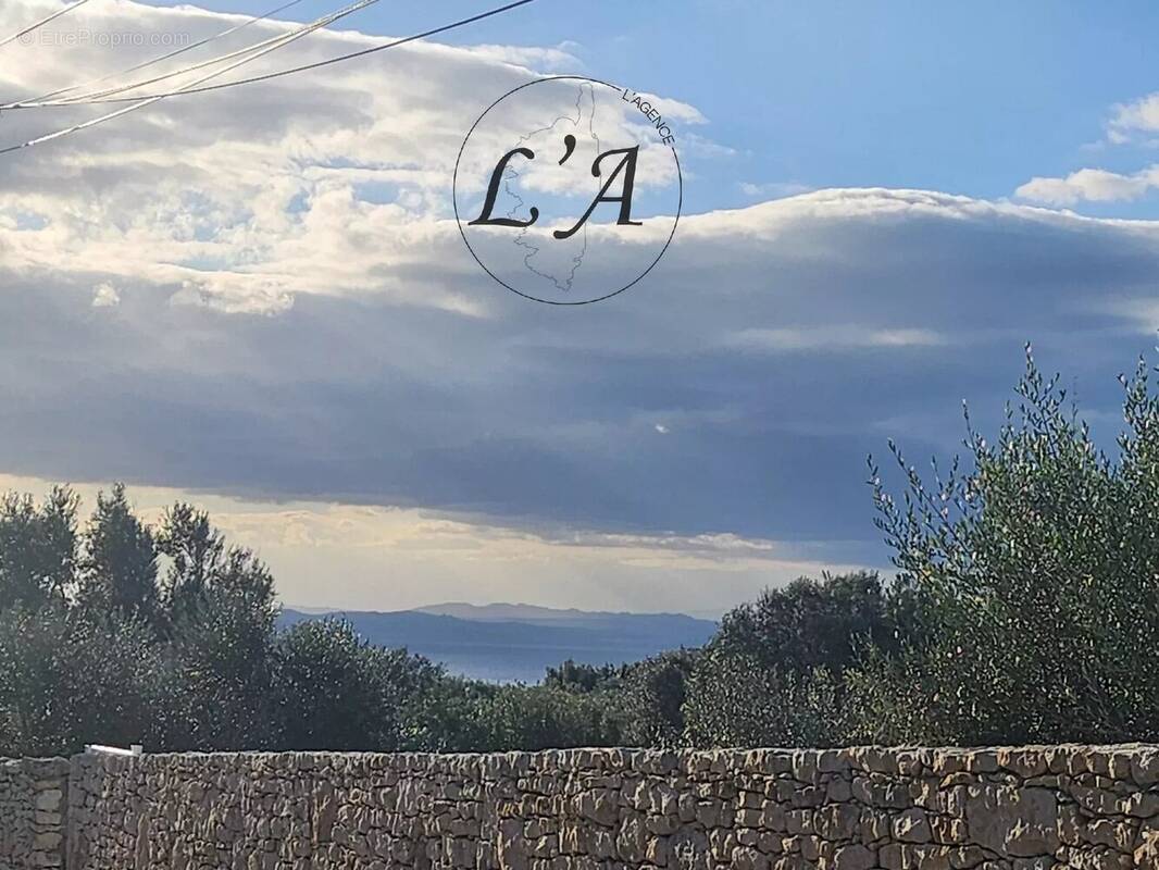 Terrain à BONIFACIO