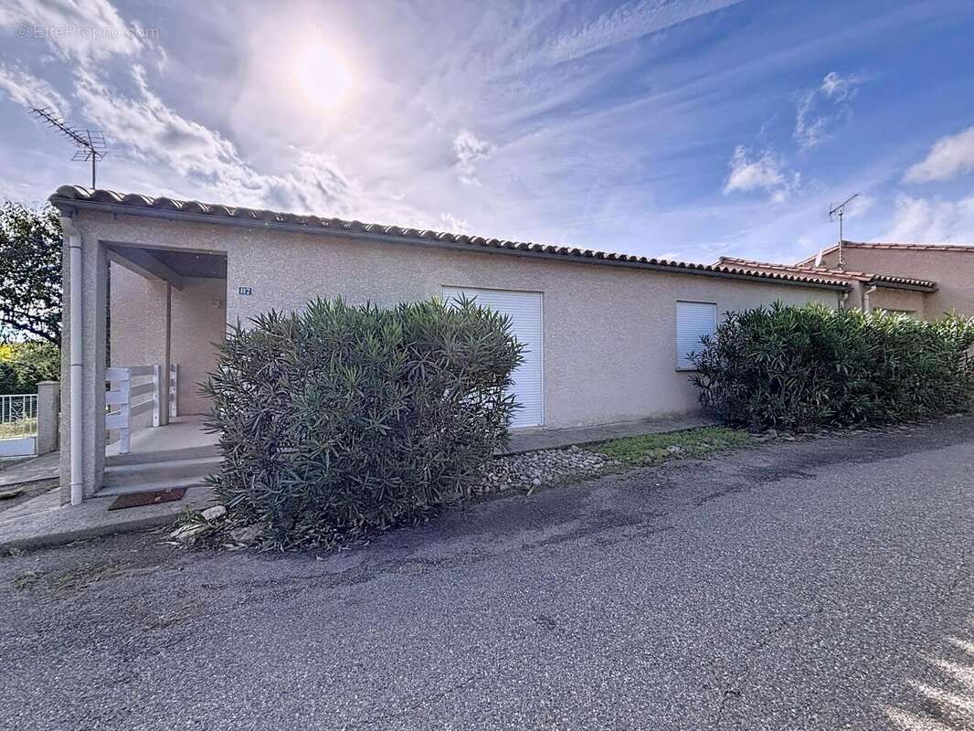 Photo 2 - Maison à MONTREAL