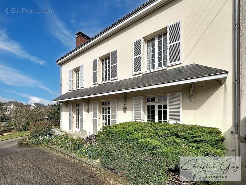 Maison à CHATEAU-DU-LOIR