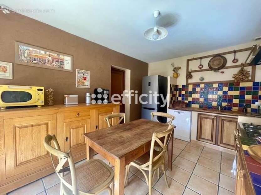 Maison à SALAISE-SUR-SANNE