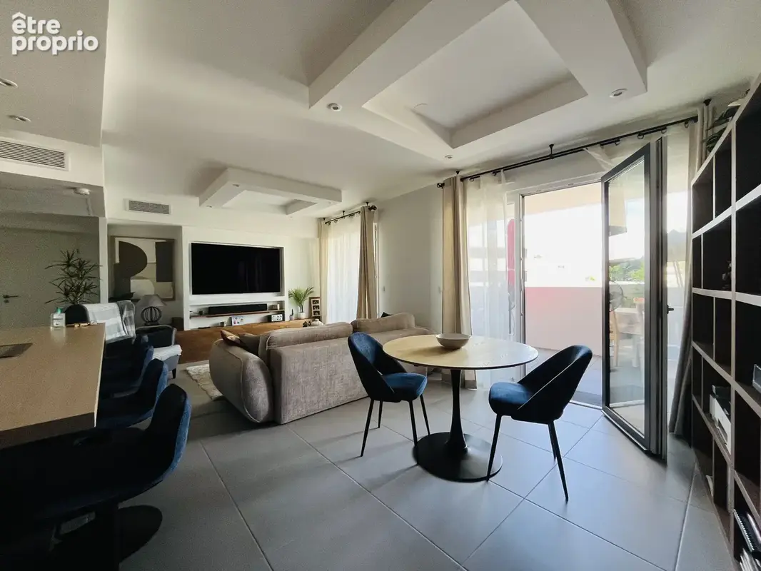 LE CAP D'AGDE - CENTRE PORT - T2 récent avec grande terrasse et garage - photo 9