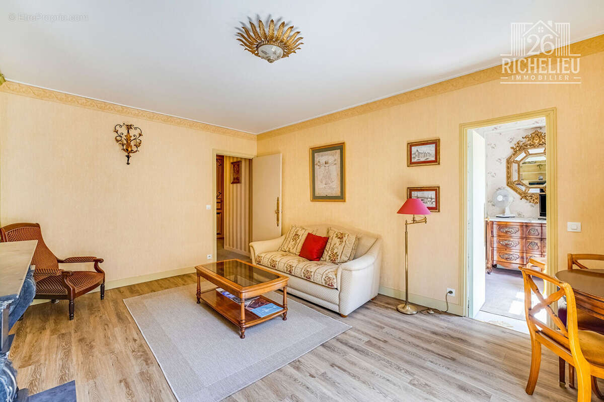Appartement 53 m² au coeur de Paris, à proximité du Palais-Royal - photo 4