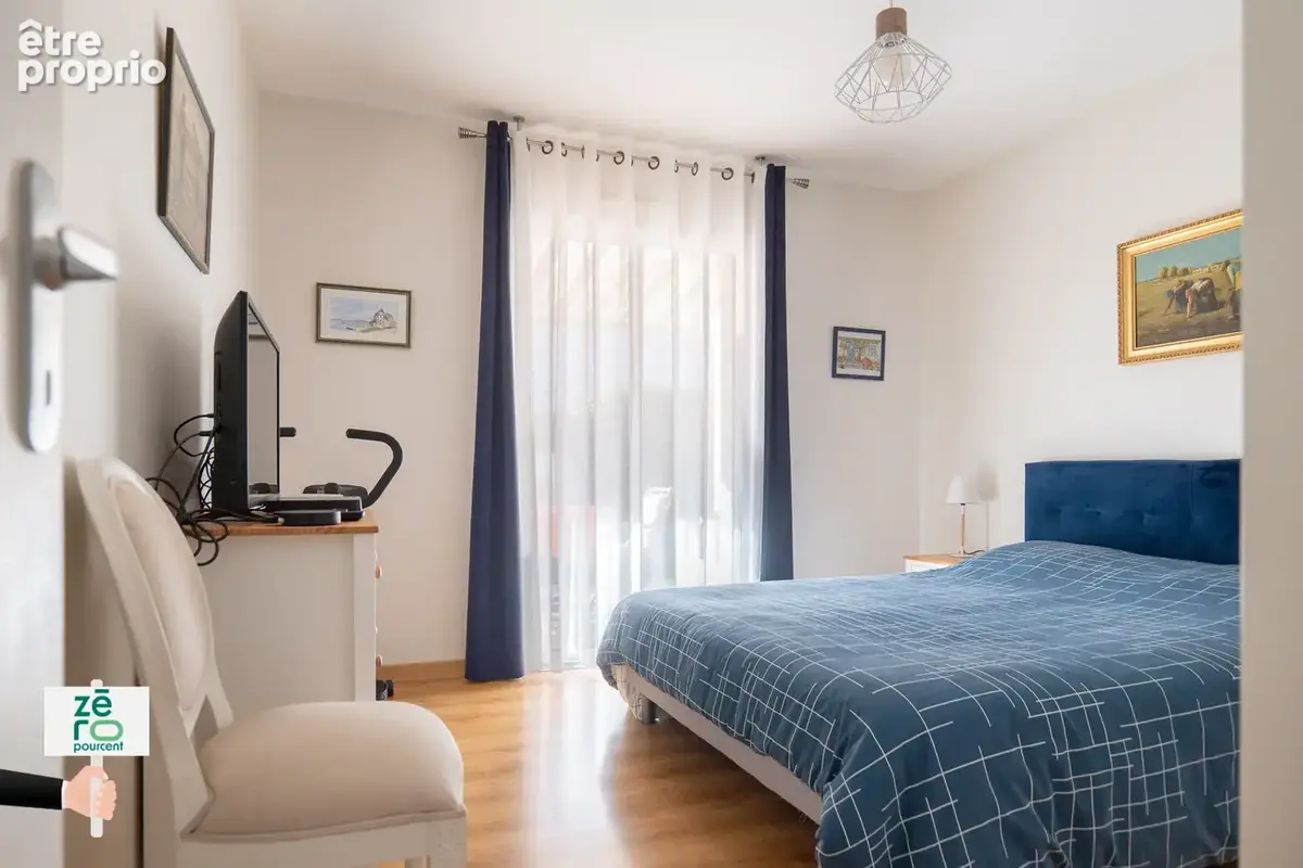 Challans   plain-pied, luminosité et centre-ville à pied ! - photo 9