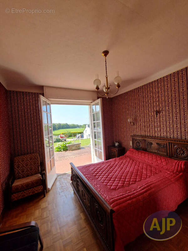 Maison 175 m² à Lanvaudan  - photo 5