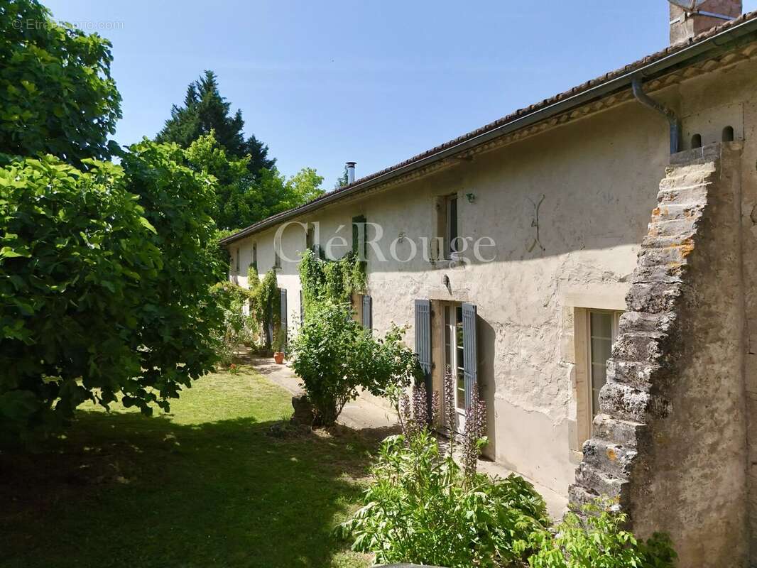 Maison à MONSEGUR