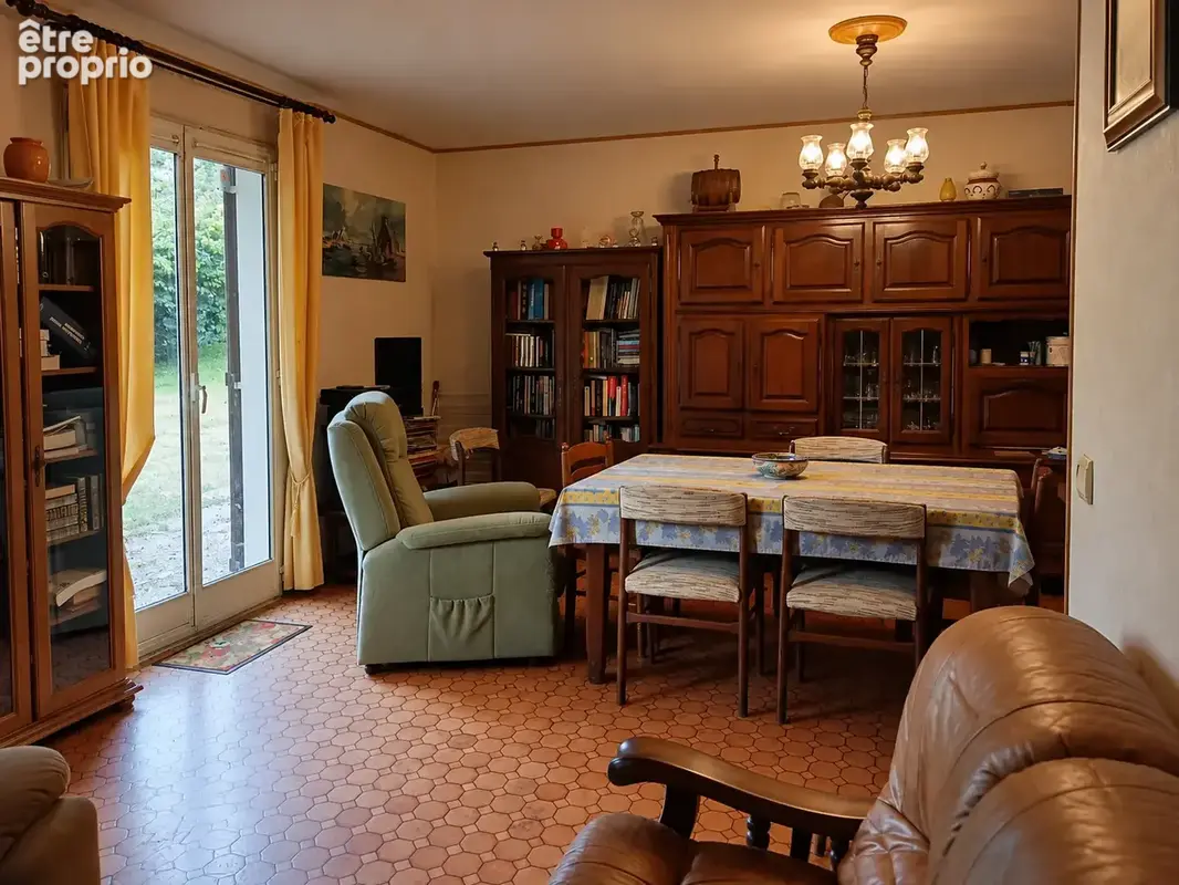 Maison de plain-pied avec grand terrain constructible de 1 421 m2   Secteur Sénissiat - photo 9