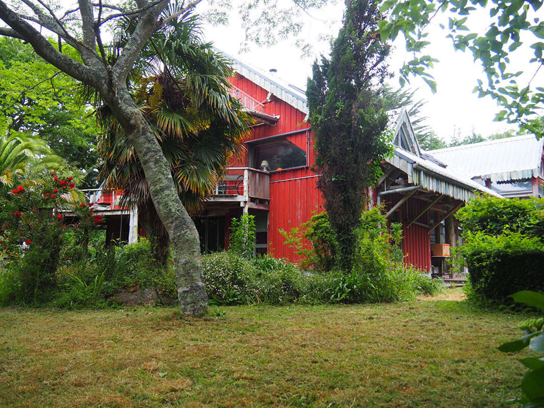 Maison à PLONEOUR-LANVERN