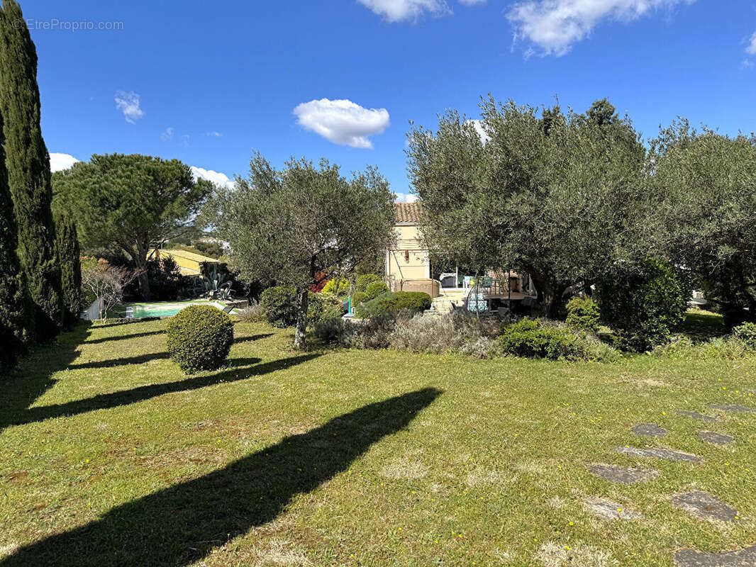 Maison à VILLENEUVE-LES-AVIGNON