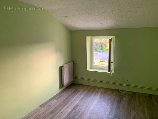 Maison à SAINT-THOMAS-DE-CONAC