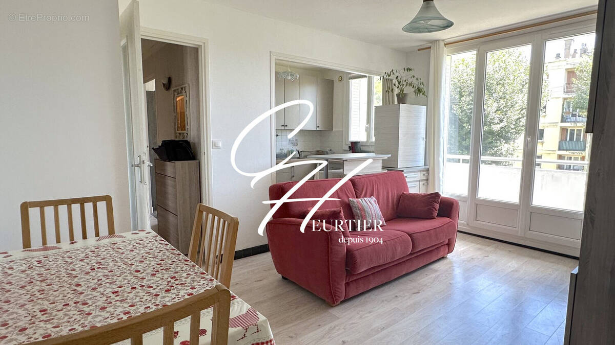 Appartement à SAINT-MARTIN-LE-VINOUX