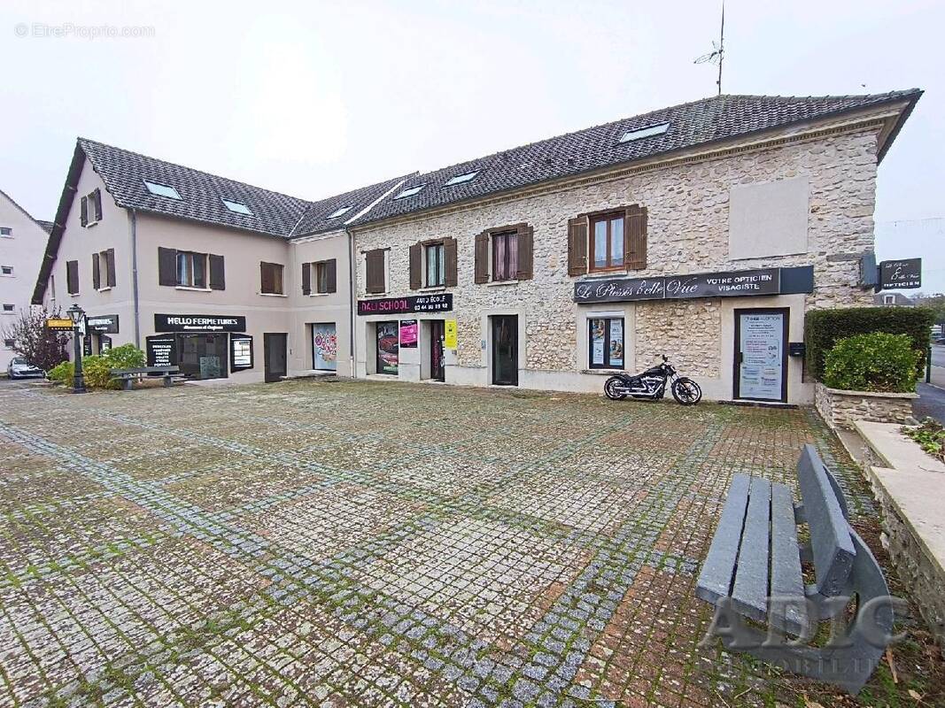 Appartement à LE PLESSIS-BELLEVILLE