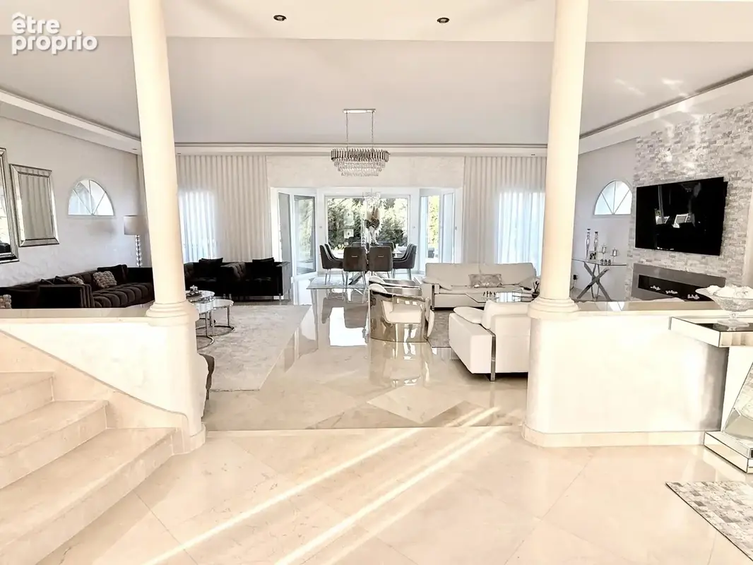 Maison d’exception – Volumes, lumière et art de vivre au calme absolu - photo 3