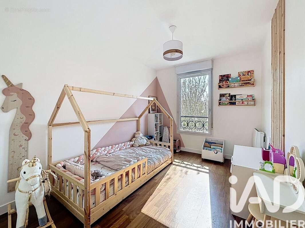 Photo 8 - Appartement à BUSSY-SAINT-GEORGES