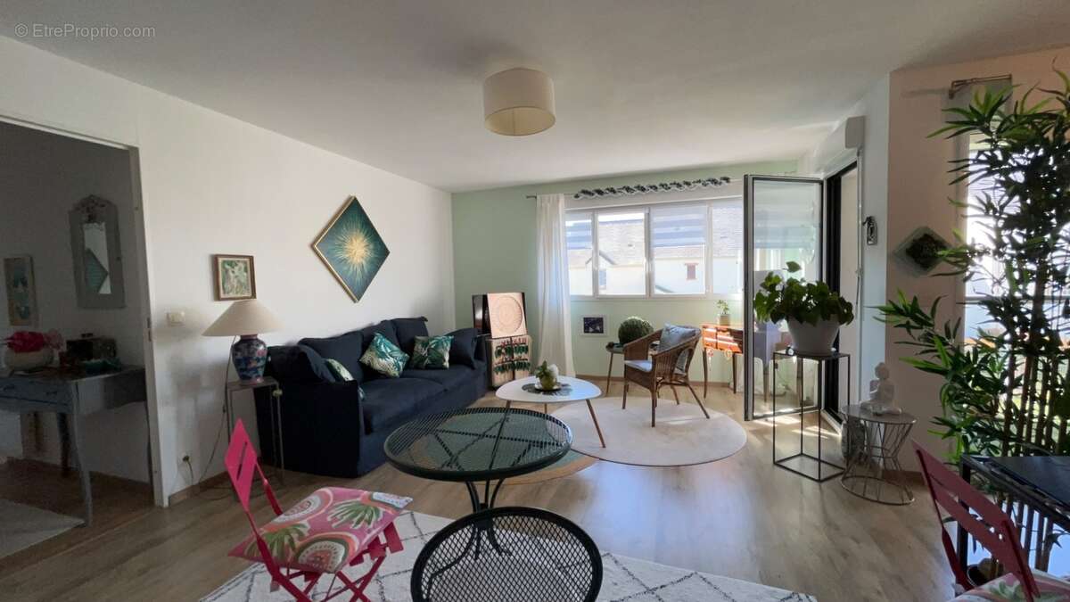 Appartement à vendre 3 pièces et double garage - quartier BERNUS KERGYPT VANNES (56) - photo 2