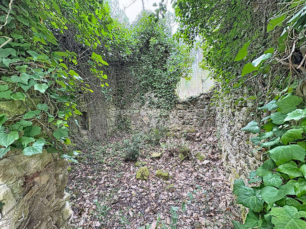 Terrain à CALLIAN