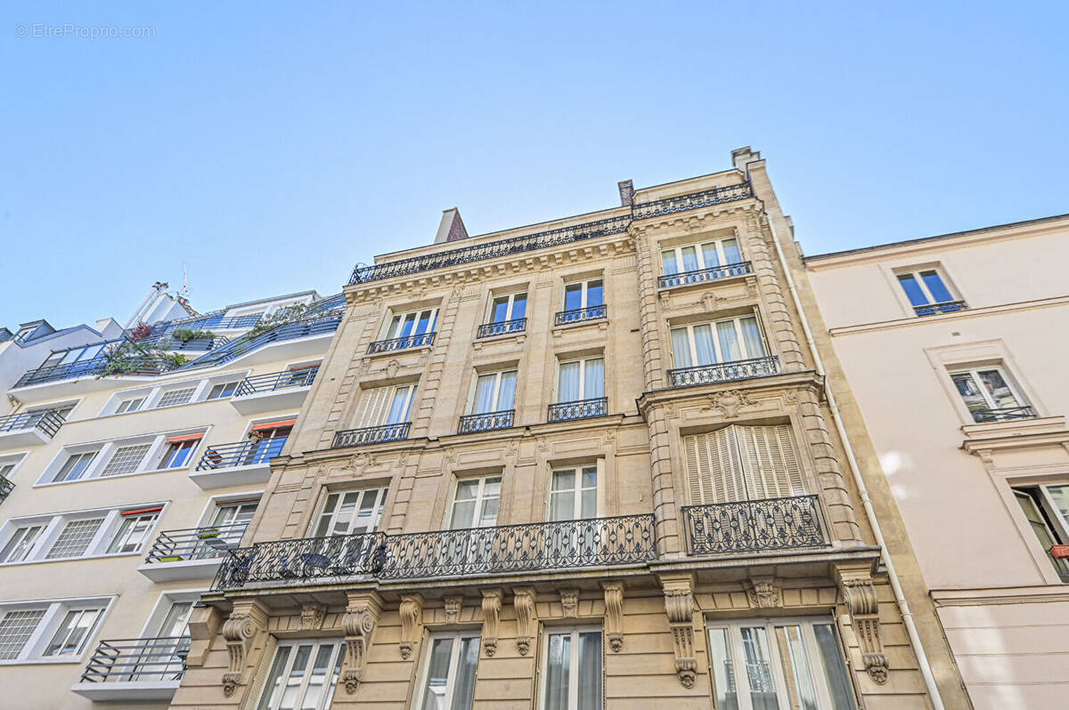 Appartement à PARIS-6E