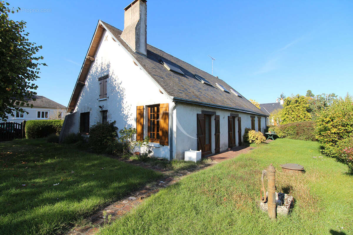 Maison à SAINT-GERVAIS-LA-FORET