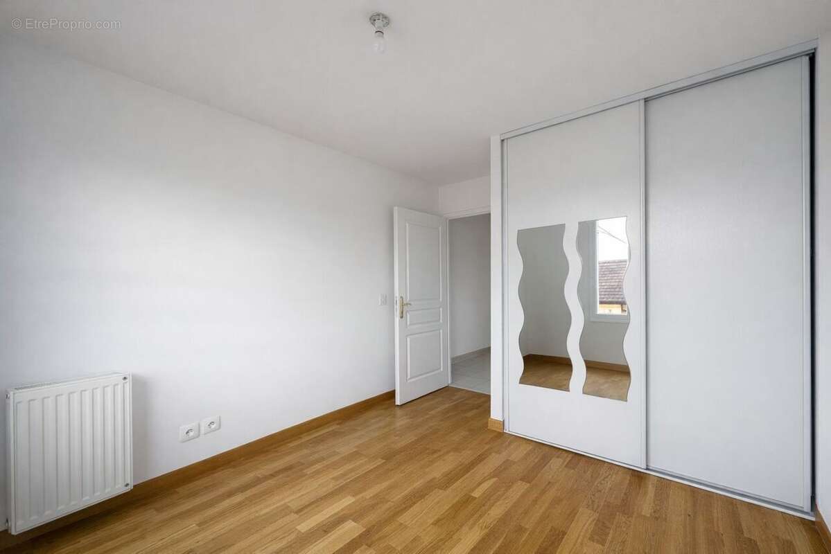 Appartement à CHENNEVIERES-SUR-MARNE