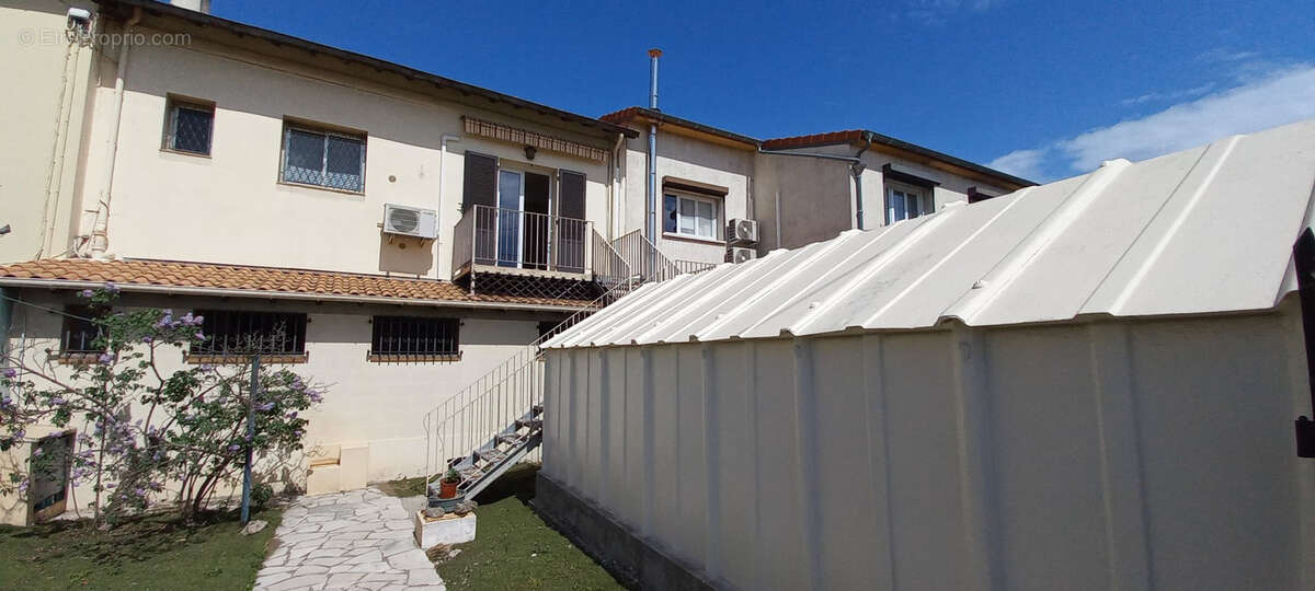 Antibes fontonne exclusivite maison de ville 160 m2 carrez jardin garage - photo 3