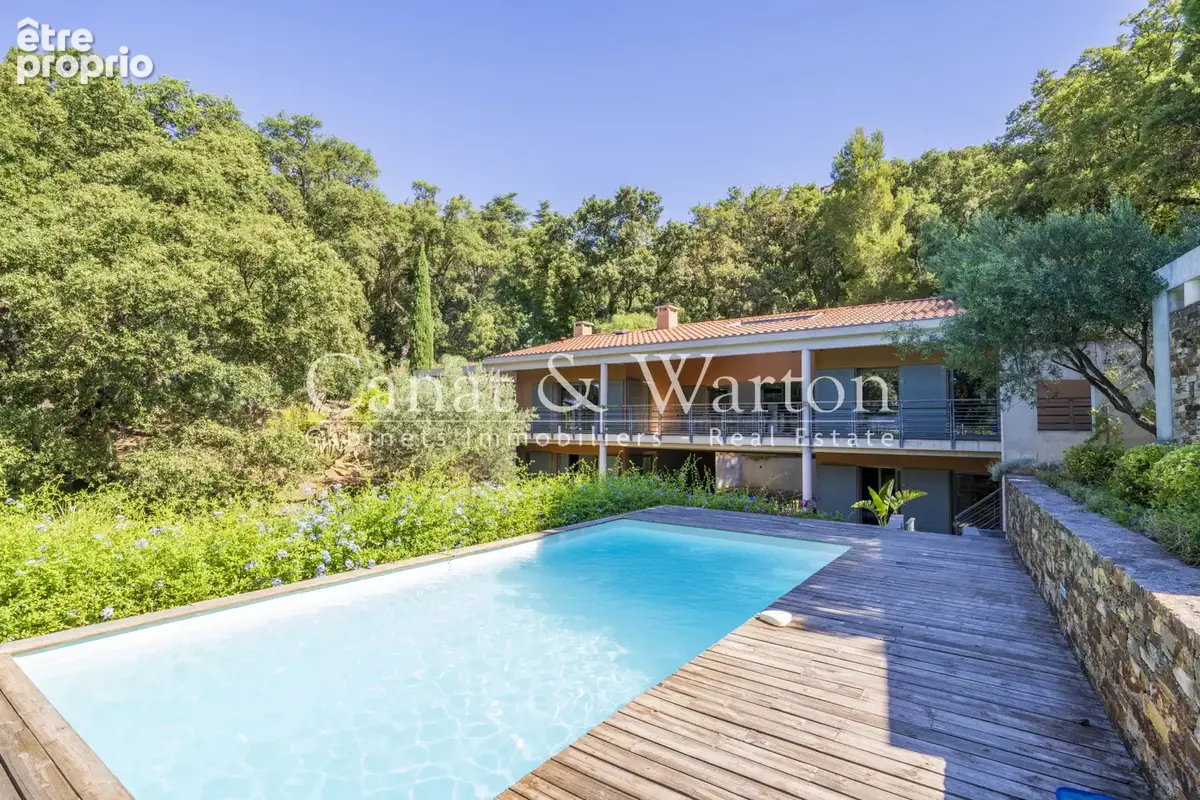 Proche du centre et plage: villa d'architecte avec vue mer & piscine - photo 14