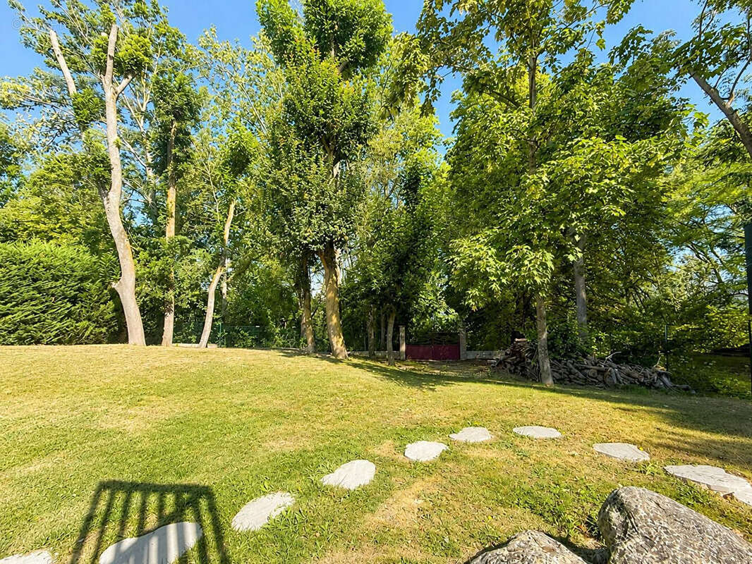 Maison Familiale de 164 m2 à Condé en plein coeur de la nature - photo 16