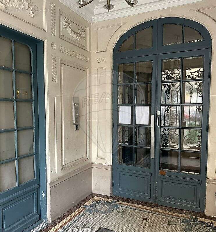 Appartement à PARIS-10E