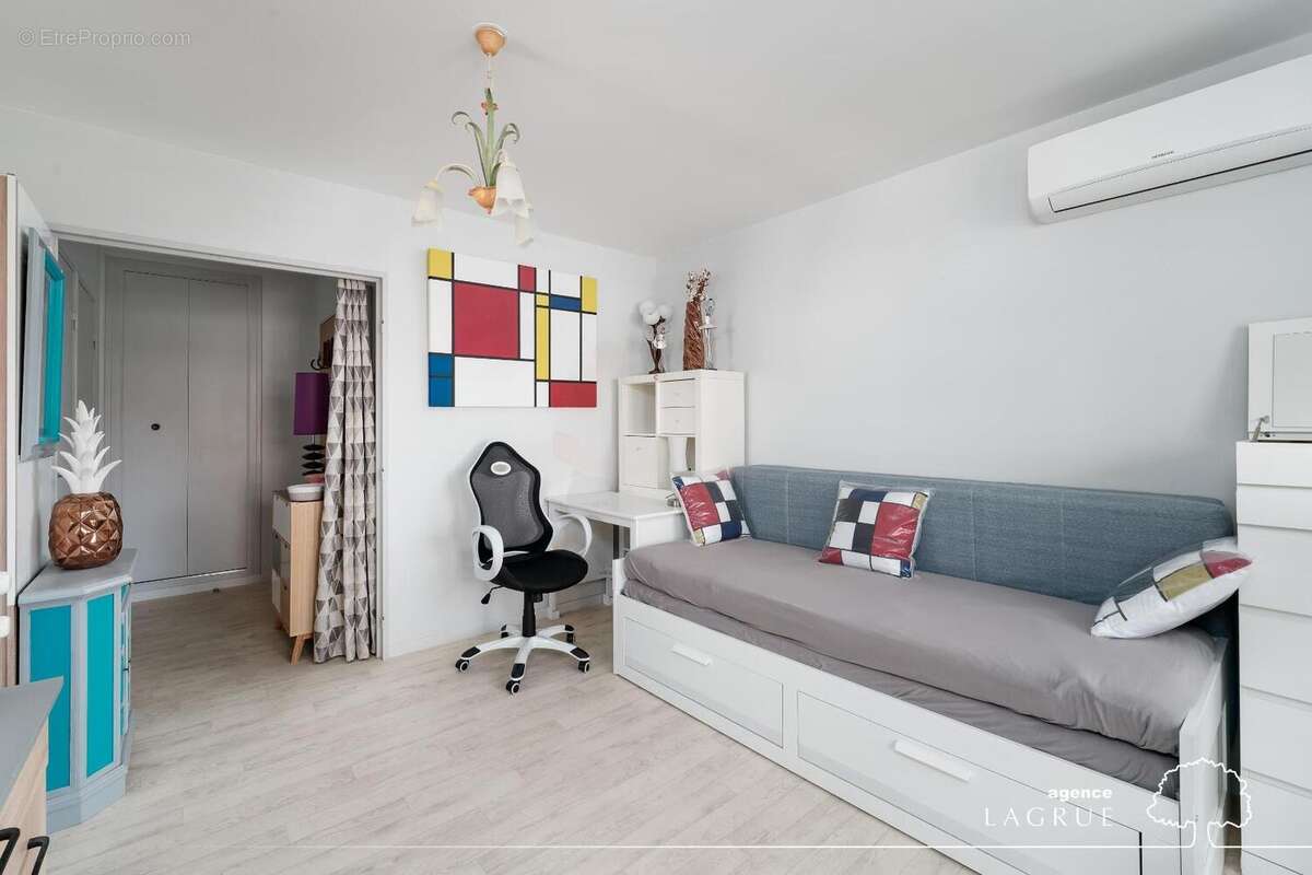 Appartement 24 m² à Vichy  - photo 4