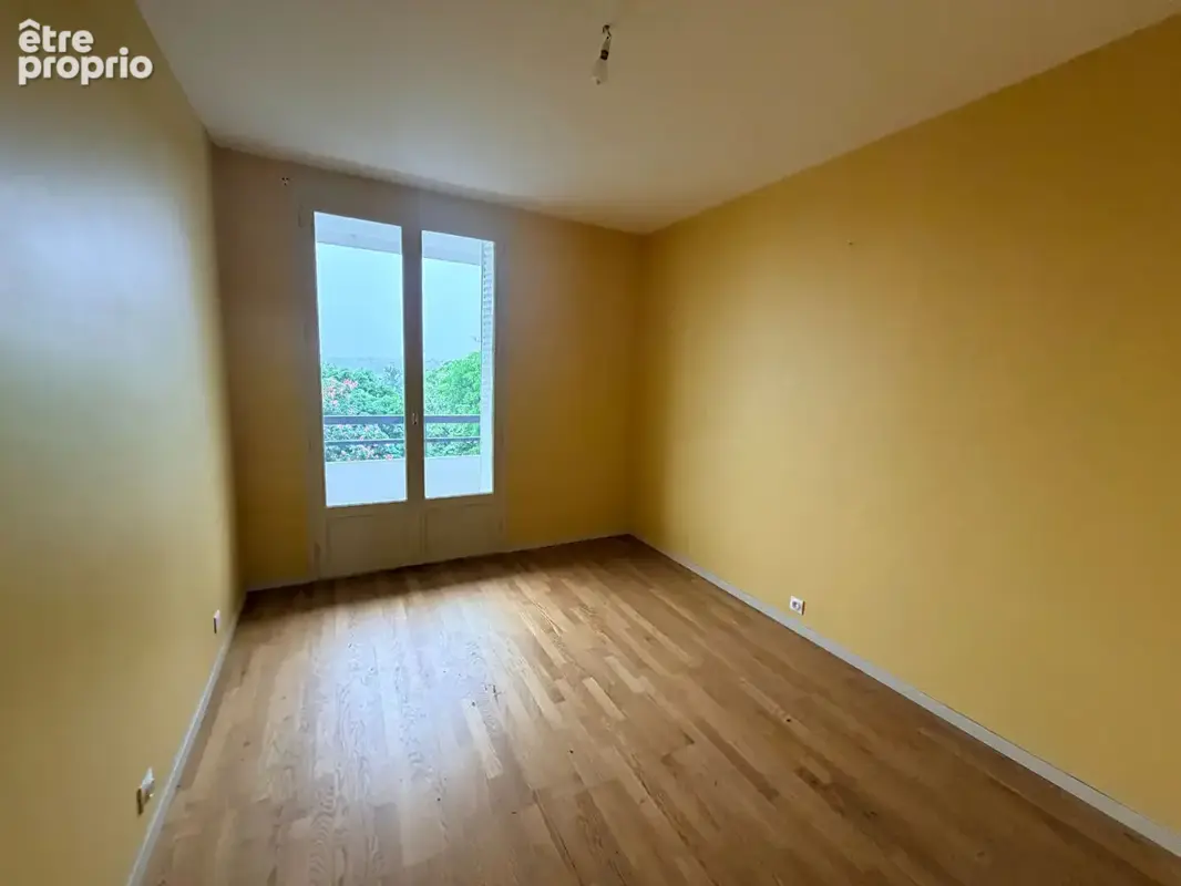 SOUS COMPROMISExclusivité - T4 avec balcons - Cuire - photo 7
