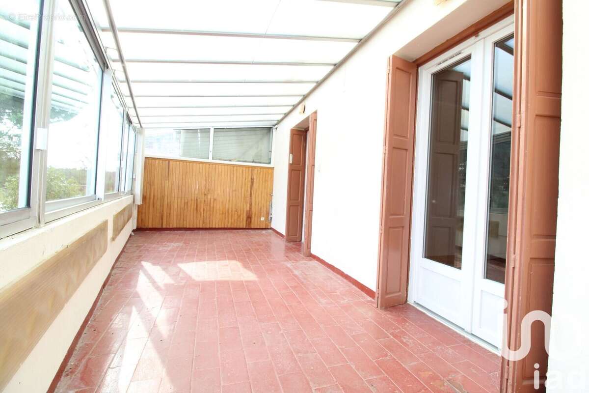 Photo 2 - Maison à SAINT-JEAN-LASSEILLE